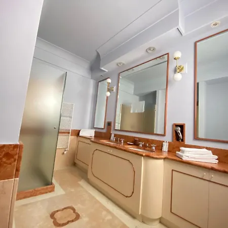 לינה וארוחת בוקר Maldestra רימיני