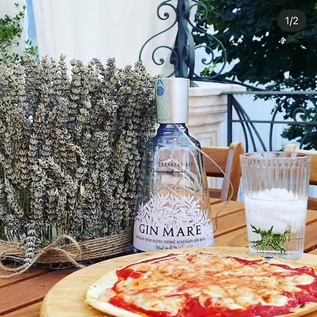 Oda ve Kahvaltı Maldestra 4*